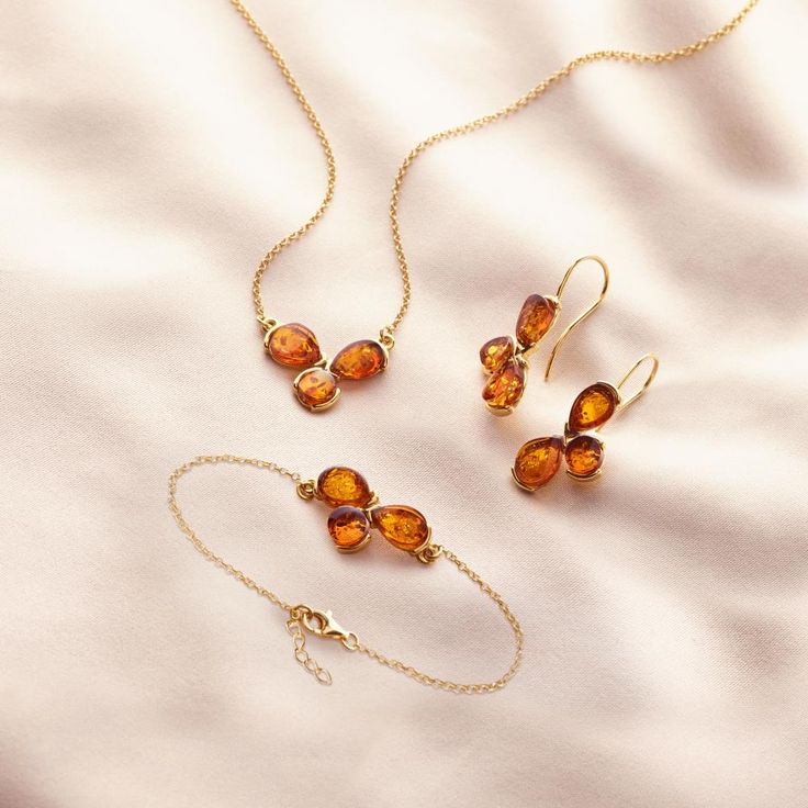 The Today, Tomorrow, And Always Amber Necklace - Hammacher Schlemmer